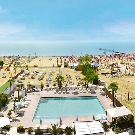 Hotel La Brezza Frontemare リド・ディ・イエゾロ エクステリア 写真